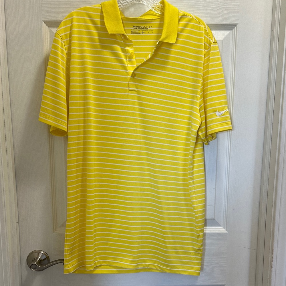 Men’s Nike Gilf Tour Performance shirt